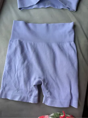 Seamless Lavender sports bra & High-Waist Shorts Set thumbnail 4