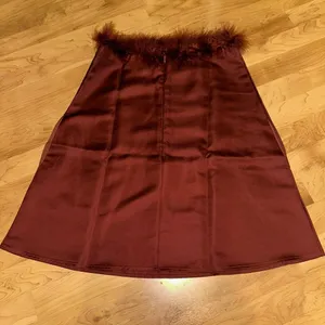 we wore what faux‎ fur strapless satin dress Size 6 thumbnail 8