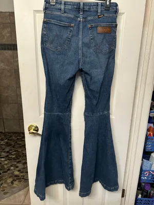 Wrangler Bell Bottom Jeans thumbnail 2