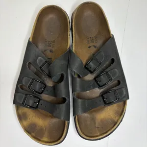 Birkenstocks Betula Black Leather Triple Strap Sandals‎ Women's Size 39 5.5 thumbnail 3