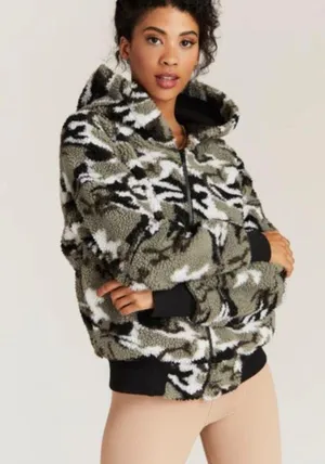 Strut this Black Camo Sherpa Abby Jacket thumbnail 1