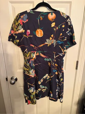 Tanya Taylor Blanca Shirtdress in a vibrant jungle print on navy linen, 10 thumbnail 4