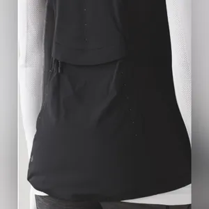 Lululemon Run For Cold Vest PrimaLoft Stretch Glide Material in Black Size 6 thumbnail 7