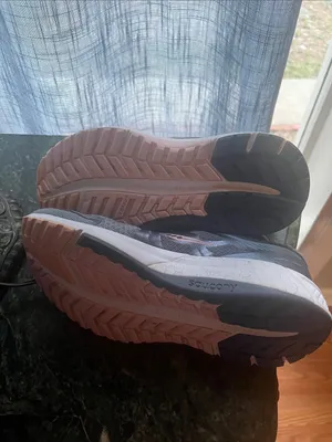 Saucony Charcoal & Pink Athletic Running Sneakers thumbnail 5
