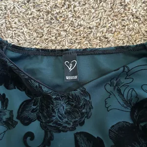 Windsor Green and Black Floral Mini Dress thumbnail 3