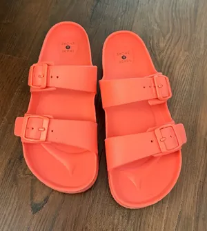 Shade and Shore Waterproof Sandals thumbnail 1