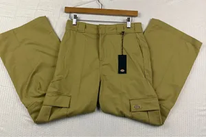NWT Dickies Women Size 2R Cropped Cargo Pants Khaki Twill Utility Skate Workwear thumbnail 1