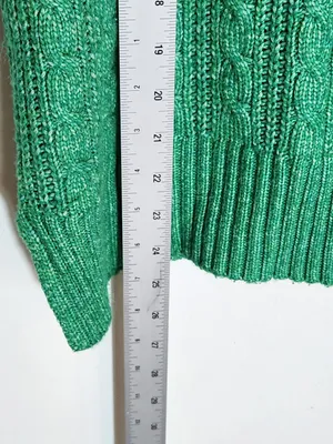 Crown and Ivy Green Relaxed Fit Cable Knit Puffy Sleeve Sweater Size Large thumbnail 6