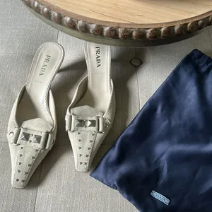Prada Creme Suede Pointed Toe Kitten Heels Size 37.5 thumbnail 3