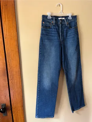 Levi's Ribcage Straight Blue Jeans thumbnail 4