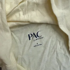 NWT Pacsun yellow crop top size small‎ thumbnail 7