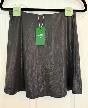 HALARA Black Faux-Leather Mini Skirt - Medium Regular thumbnail 1