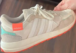 Adidas Sneakers thumbnail 1