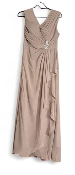 Brand New Maxi Dress With Ruffled Detail thumbnail 1