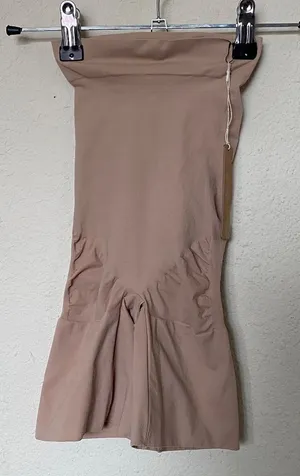 NEW SKIMS Everyday Sculpt High-Waisted Mid Thigh Short Clay Size‎ S thumbnail 1