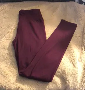 🔹4 for $30 XS Aerie Plum Leggings thumbnail 1