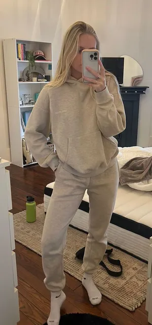 Boohoo sweat set thumbnail 1