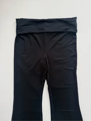 Fabletics Cloud Jersey Foldover Flare Black Size Large SHORT thumbnail 4