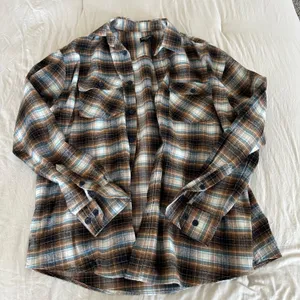 Brown Plaid Flannel Size XL thumbnail 2