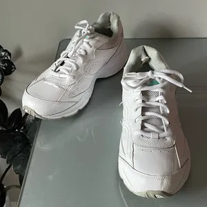 FILA Women’s White Teal Memory Foam Low Top Lace-Up Sneakers Size 9w thumbnail 2
