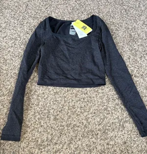 all in motion NWT Black Sparkle Long-Sleeve Crop Top thumbnail 1