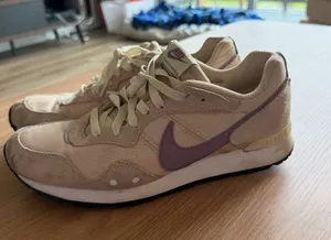 Nike Women's Tan Sneakers with Lavender Swoosh thumbnail 1
