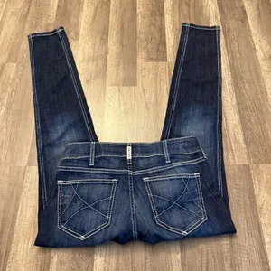 Ariat REAL Denim Mid Rise Skinny Ella Jeans Dark Wash 28R thumbnail 2