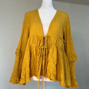 Easel Los Angeles Mustard Yellow Swiss Dot Tie Front Ruffle Peplum Blouse L thumbnail 1