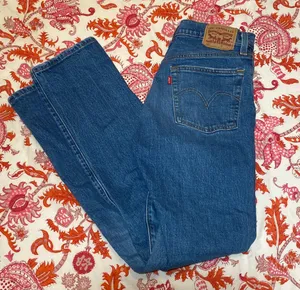 Levi's Dark Wash Jeans thumbnail 2
