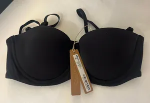 SKIMS NWT  Convertible Bra thumbnail 2