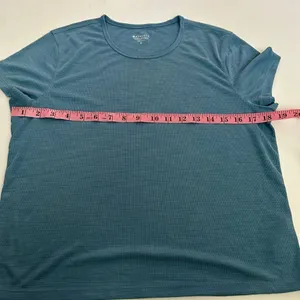 Athleta Blue Performance Tee Size M Lightweight Activewear Top thumbnail 4