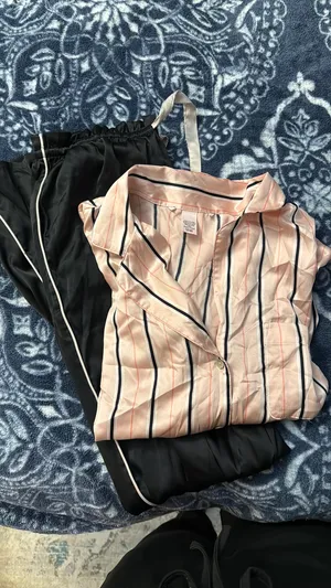 Victoria's Secret Satin Set Pajama thumbnail 4