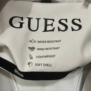 Guess White Lightweight Puffer Belted
Jacket(Size Small) thumbnail 5