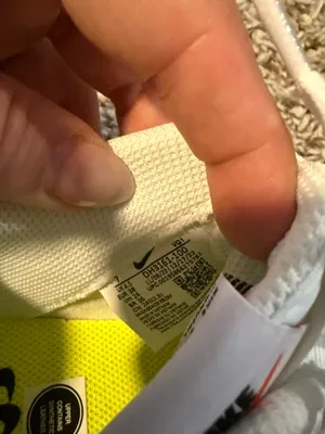 Nike Sneakers Women’s thumbnail 2