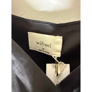 Aritzia Wilfred verso cami black satin rouched front medium NWT thumbnail 4