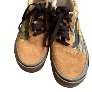 Vans X MoMa Old Skool Twist Salvador Dali Limited Edition 5 women’s 3.5 men’s thumbnail 6