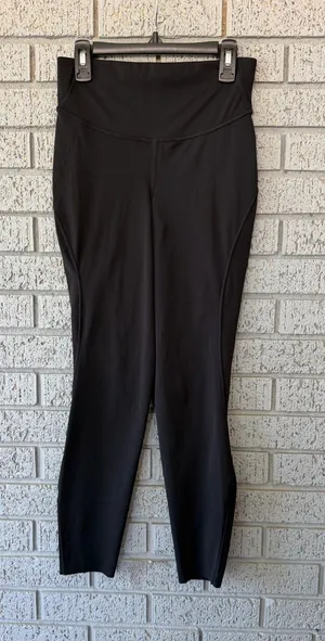 Lululemon Base Pace High-Rise Tight 25" Black Size 6 thumbnail 1