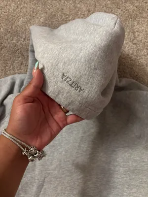 Aritzia cozy Sweatfleece perfect hoodie thumbnail 3