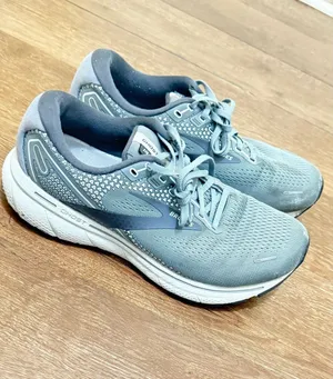 Brooks Ghost 14 Mens Running Walking Shoes Gray Athletics Sneakers Size 10 thumbnail 1
