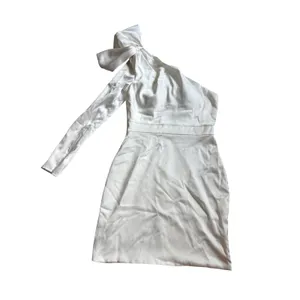 NWT IEENA Mac Duggal Mini Dress 6 White‎ One Shoulder Satin Bow Bridal #B865 thumbnail 5