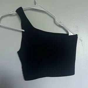 Babaton Aritzia Top thumbnail 1
