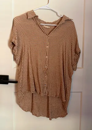 Boutique Button-Up Blouse thumbnail 1
