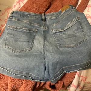 Denim shorts thumbnail 2