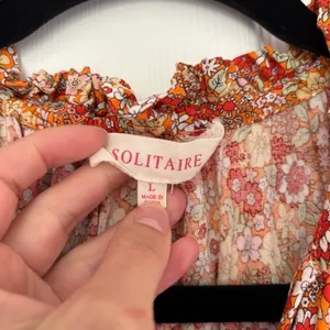 Solitaire Orange Tangerine Floral Eyelet Blouse Size Large thumbnail 3