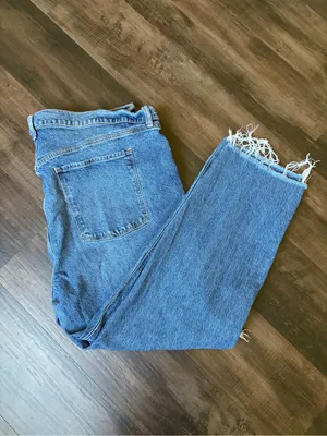 Old Navy women’s size 24 Light Blue Distressed Boyfriend Jeans thumbnail 2