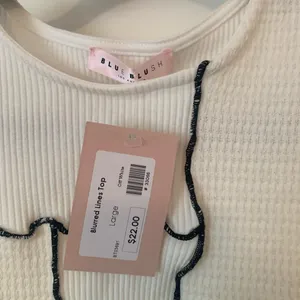 NWT blue blush boutique top thumbnail 3