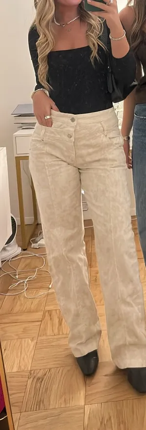 ZARA Jeans High-Rise thumbnail 1