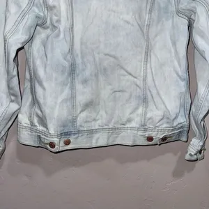 Old Navy Light Wash Denim Jacket Size Small thumbnail 3