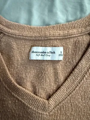 Abercrombie & Fitch cozy sweater small thumbnail 2