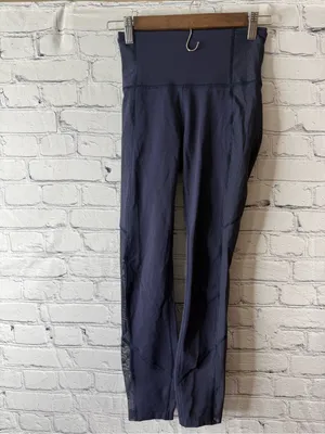 Women’s lululemon  Navy Performance leggings size 4 thumbnail 2